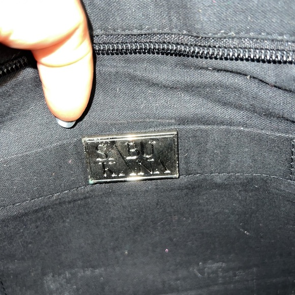 Skull beaded wristlet / crossbody bag - Picture 6 of 8